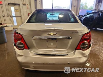 Zdjęcie 6 z 12 samochodu: 2014 CHEVROLET SONIC LT VIN:1G1JC5SG1E4101303 - miniatura
