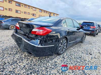 Trzecie zdjęcie samochodu z tyłu: 2012 HYUNDAI GENESIS 5.0L VIN:KMHGC4DH3CU183609 - miniatura