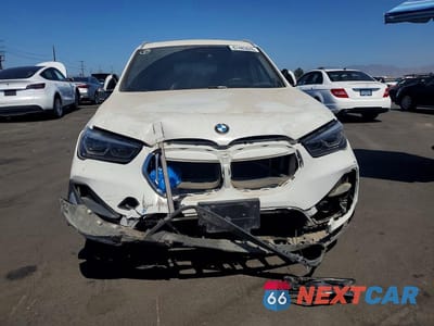 Piąte zdjęcie samochodu w środku: 2022 BMW X1 SDRIVE28I VIN:WBXJG7C08N5U49380 - miniatura