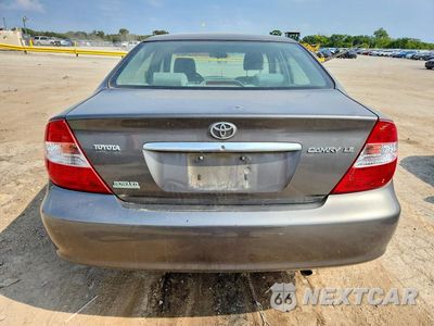 Zdjęcie 6 z 12 samochodu: 2004 TOYOTA CAMRY LE VIN:4T1BE32K44U905121 - miniatura