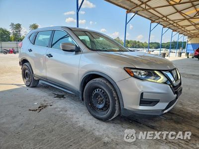 Czwarte zdjęcie samochodu z boku: 2017 NISSAN ROGUE S VIN:KNMAT2MT3HP613521 - miniatura