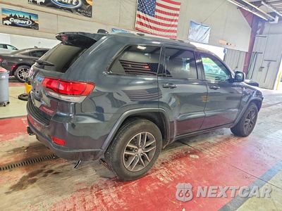 Trzecie zdjęcie samochodu z tyłu: 2017 JEEP GRAND CHEROKEE TRAILHAWK VIN:1C4RJFLT2HC905914 - miniatura