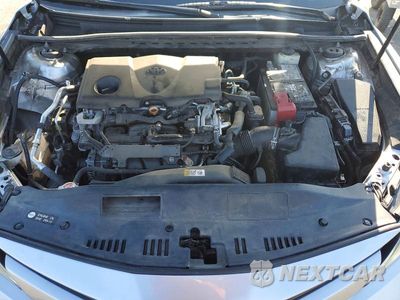 Zdjęcie 11 z 12 samochodu: 2018 TOYOTA CAMRY LE VIN:4T1B11HK9JU071043 - miniatura