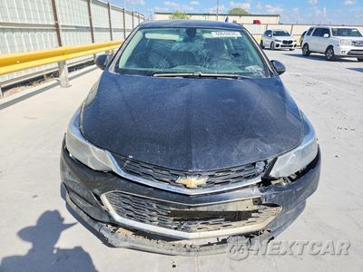 Piąte zdjęcie samochodu w środku: 2018 CHEVROLET CRUZE LT VIN:3G1BE6SM6JS655098 - miniatura