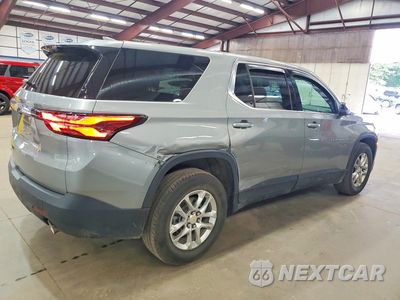 Trzecie zdjęcie samochodu z tyłu: 2023 CHEVROLET TRAVERSE LS VIN:1GNEVFKW3PJ236214 - miniatura