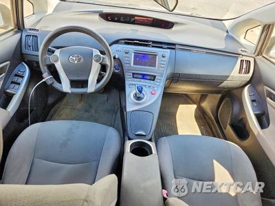 Zdjęcie 8 z 12 samochodu: 2012 TOYOTA PRIUS TWO VIN:JTDKN3DU0C1550645 - miniatura