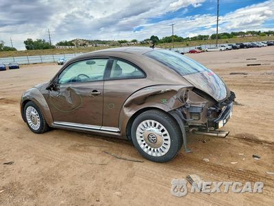 Drugie zdjęcie samochodu z przodu: 2013 VOLKSWAGEN BEETLE VIN:3VWJP7AT5DM661914 - miniatura