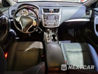 Zdjęcie 8 z 12 samochodu: 2016 NISSAN ALTIMA 2.5 SV VIN:1N4AL3AP8GC259018 - miniatura