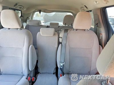 Zdjęcie 10 z 14 samochodu: 2015 TOYOTA SIENNA LE VIN:5TDKK3DC1FS527219 - miniatura