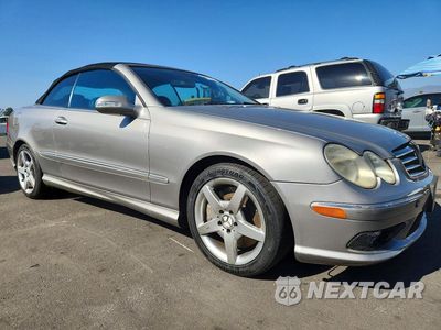 Czwarte zdjęcie samochodu z boku: 2005 MERCEDES-BENZ CLK 500 VIN:WDBTK75J85F144013 - miniatura