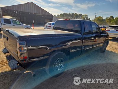 Trzecie zdjęcie samochodu z tyłu: 2003 CHEVROLET SILVERADO C1500 VIN:2GCEC19X331236914 - miniatura