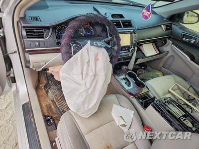 Zdjęcie 8 z 12 samochodu: 2014 TOYOTA CAMRY XLE VIN:4T4BF1FK8ER395181 - miniatura