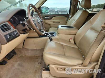Zdjęcie 7 z 13 samochodu: 2013 GMC YUKON XL K1500 SLT VIN:1GKS2KE71DR264371 - miniatura