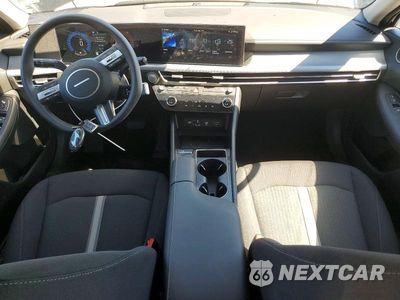 Zdjęcie 8 z 12 samochodu: 2026 HYUNDAI SONATA HYBRID BLUE VIN:KMHL24JJ7TA157900 - miniatura