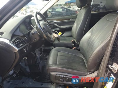 Zdjęcie 7 z 13 samochodu: 2018 BMW X5 XDRIVE35I VIN:5UXKR0C54J0X83894 - miniatura