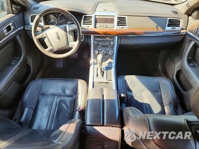 Zdjęcie 8 z 12 samochodu: 2011 LINCOLN MKS VIN:1LNHL9DRXBG610193 - miniatura