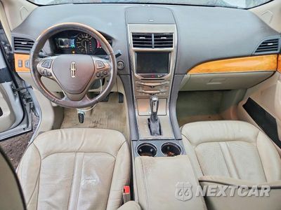 Zdjęcie 8 z 12 samochodu: 2014 LINCOLN MKX VIN:2LMDJ8JK3EBL13093 - miniatura