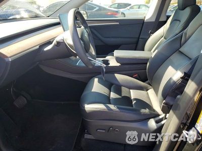 Zdjęcie 7 z 13 samochodu: 2024 TESLA MODEL Y VIN:7SAYGDED8RF123452 - miniatura