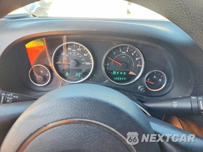 Zdjęcie 9 z 13 samochodu: 2016 JEEP WRANGLER SPORT VIN:1C4AJWAG3GL151410 - miniatura