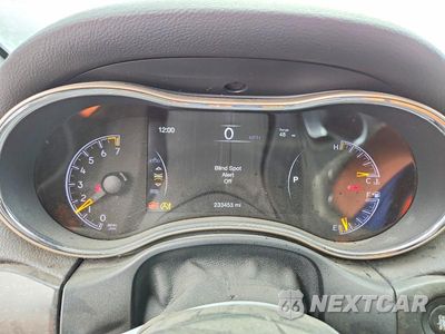 Zdjęcie 9 z 13 samochodu: 2017 JEEP GRAND CHEROKEE LIMITED VIN:1C4RJEBGXHC731279 - miniatura