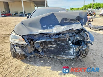 Piąte zdjęcie samochodu w środku: 2017 GENESIS G80 3.8 VIN:KMHGN4JE8HU170026 - miniatura