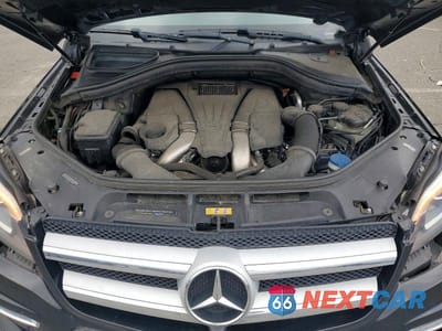Zdjęcie 12 z 13 samochodu: 2015 MERCEDES-BENZ GL 550 4MATIC VIN:4JGDF7DE4FA551416 - miniatura