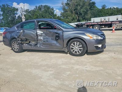 Czwarte zdjęcie samochodu z boku: 2015 NISSAN ALTIMA 2.5 S VIN:1N4AL3AP6FC190523 - miniatura