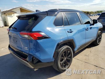 Trzecie zdjęcie samochodu z tyłu: 2022 TOYOTA RAV4 XSE VIN:2T3E6RFV4NW030603 - miniatura