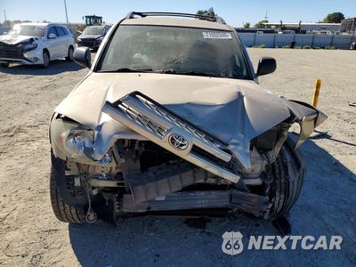 Piąte zdjęcie samochodu w środku: 2004 TOYOTA 4RUNNER SR5 VIN:JTEBU14R440028297 - miniatura