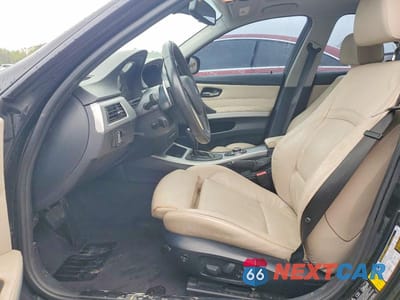 Zdjęcie 7 z 12 samochodu: 2011 BMW 335 XI VIN:WBAPL5G51BNN23941 - miniatura