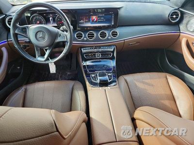 Zdjęcie 8 z 12 samochodu: 2017 MERCEDES-BENZ E 300 VIN:WDDZF4JB3HA110923 - miniatura