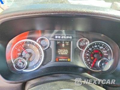 Zdjęcie 9 z 11 samochodu: 2019 RAM 2500 TRADESMAN VIN:3C6UR5CJ2KG653203 - miniatura