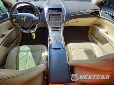 Zdjęcie 8 z 12 samochodu: 2013 LINCOLN MKZ VIN:3LN6L2GKXDR822133 - miniatura