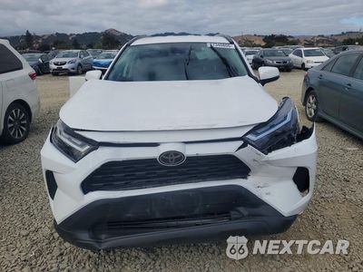 Piąte zdjęcie samochodu w środku: 2025 TOYOTA RAV4 XLE VIN:2T3P1RFV0SW522984 - miniatura