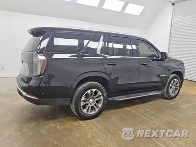 Trzecie zdjęcie samochodu z tyłu: 2025 CHEVROLET TAHOE C1500 LT VIN:1GNS5NR82SR263080 - miniatura