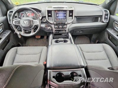 Zdjęcie 8 z 12 samochodu: 2020 RAM 1500 BIG HORN/LONE STAR VIN:1C6SRFFT8LN159320 - miniatura