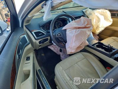 Zdjęcie 8 z 12 samochodu: 2014 LINCOLN MKZ VIN:3LN6L2GK4ER812604 - miniatura