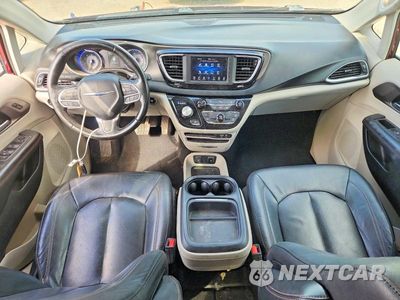 Zdjęcie 8 z 13 samochodu: 2020 CHRYSLER PACIFICA TOURING L VIN:2C4RC1BG7LR286017 - miniatura