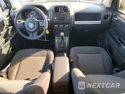 Zdjęcie 8 z 13 samochodu: 2016 JEEP COMPASS SPORT VIN:1C4NJCBA4GD568278 - miniatura