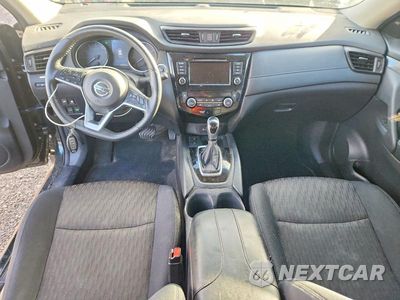 Zdjęcie 8 z 13 samochodu: 2019 NISSAN ROGUE SV VIN:5N1AT2MV4KC775072 - miniatura