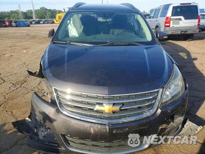 Piąte zdjęcie samochodu w środku: 2017 CHEVROLET TRAVERSE LT VIN:1GNKRGKD0HJ311657 - miniatura