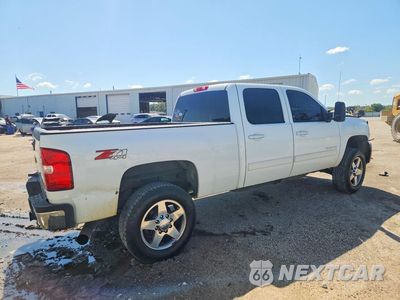 Trzecie zdjęcie samochodu z tyłu: 2012 CHEVROLET SILVERADO K2500 HEAVY DUTY LTZ VIN:1GC1KYE84CF117139 - miniatura