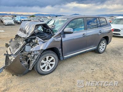 2013 TOYOTA HIGHLANDER BASE 5TDBK3EH4DS208887 - główne zdjęcie licytacji z USA - miniatura