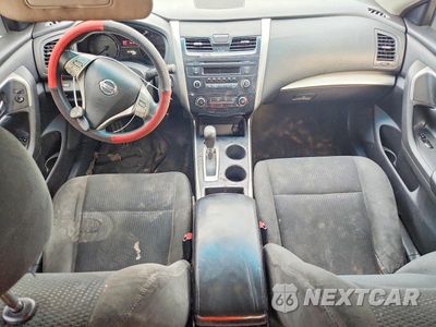 Zdjęcie 8 z 12 samochodu: 2015 NISSAN ALTIMA 2.5 S VIN:1N4AL3AP0FN385599 - miniatura