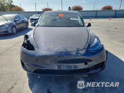 Piąte zdjęcie samochodu w środku: 2024 TESLA MODEL Y VIN:7SAYGDEE5RA238841 - miniatura