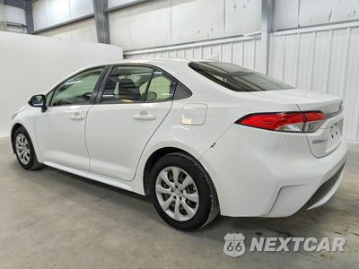 Drugie zdjęcie samochodu z przodu: 2021 TOYOTA COROLLA LE VIN:JTDEPMAEXMJ126353 - miniatura