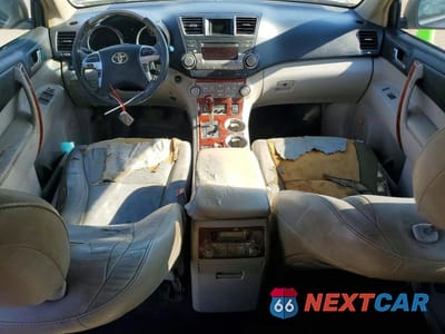 Zdjęcie 8 z 13 samochodu: 2012 TOYOTA HIGHLANDER LIMITED VIN:5TDYK3EH0CS052257 - miniatura