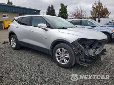Czwarte zdjęcie samochodu z boku: 2019 CHEVROLET BLAZER 3LT VIN:3GNKBHRS1KS687305 - miniatura