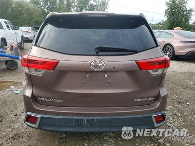 Zdjęcie 6 z 12 samochodu: 2018 TOYOTA HIGHLANDER LIMITED VIN:5TDDZRFHXJS827480 - miniatura