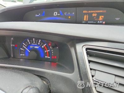 Zdjęcie 9 z 13 samochodu: 2013 HONDA CIVIC HYBRID VIN:19XFB4F22DE200122 - miniatura